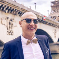 Photo Mariage05-07-2023: Un grand merci à Manyue.Ce fait un plaisir d`être photographié par elle.Nous sommes senti de suite à l`aise. Son travail est absolument magnifique.Ses photos sont toujours si émouvantes. Nous recommandons vivement Manyue!---Nadir